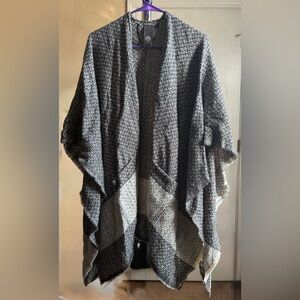 Vince Camuto Black and Gray Poncho